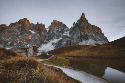 北卡罗来纳大学教堂山分校比赛 2022年02月14日 08:00 NCAA直播录像 对决佛罗里达迈阿密视频
